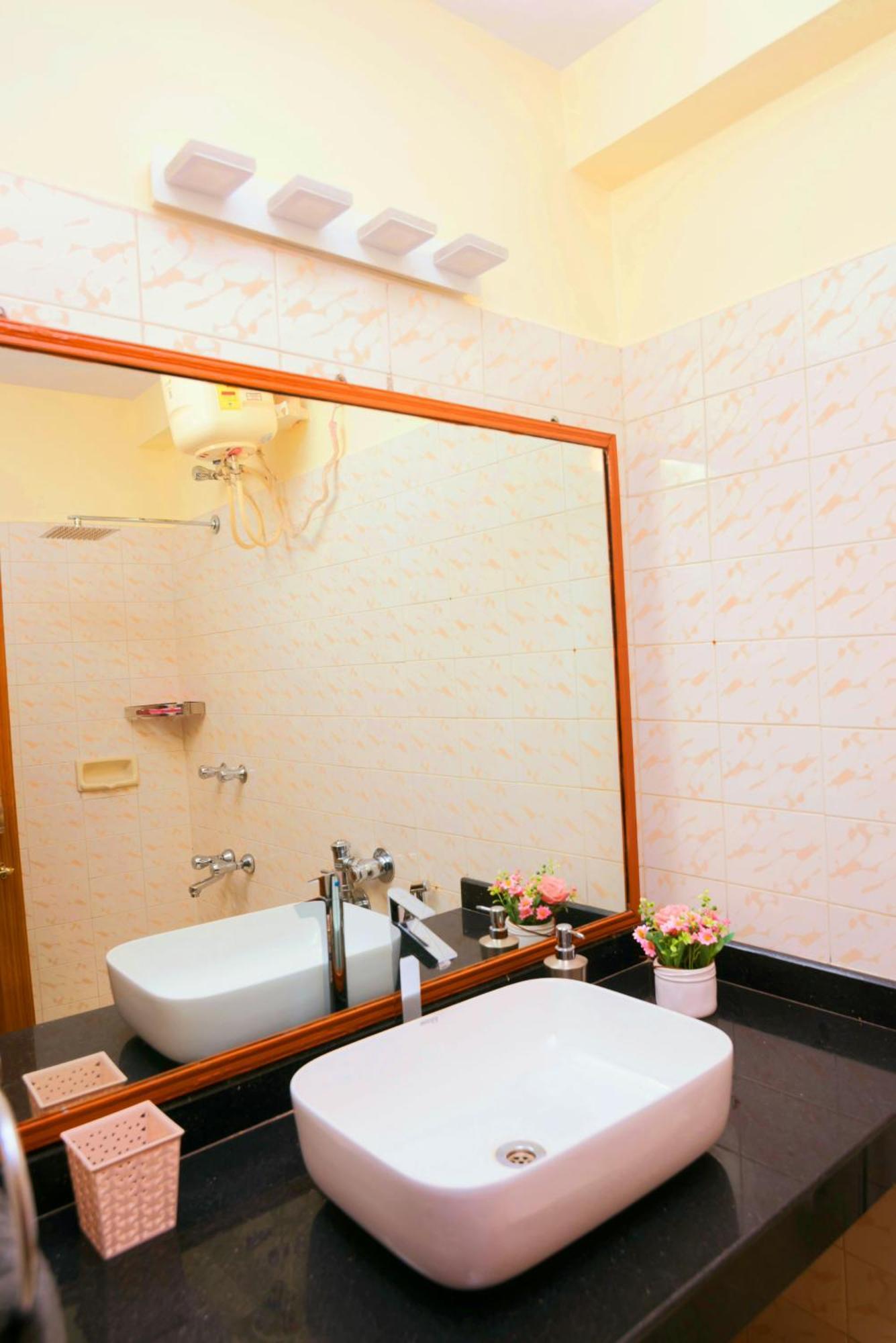 'Golden Rosa' Beach apartment Benaulim Exterior foto